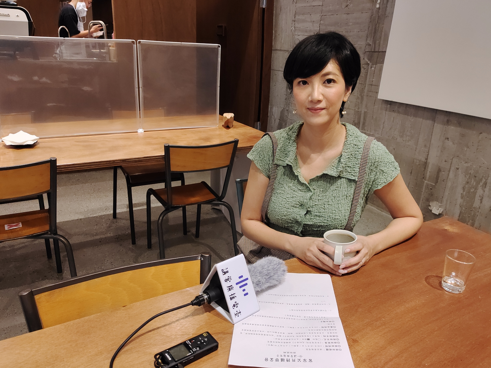 Read more about the article 【專訪】客家題材橫掃金鐘編劇大獎  徐麗雯《光的孩子》鍍金　再推六堆庄頭劇場