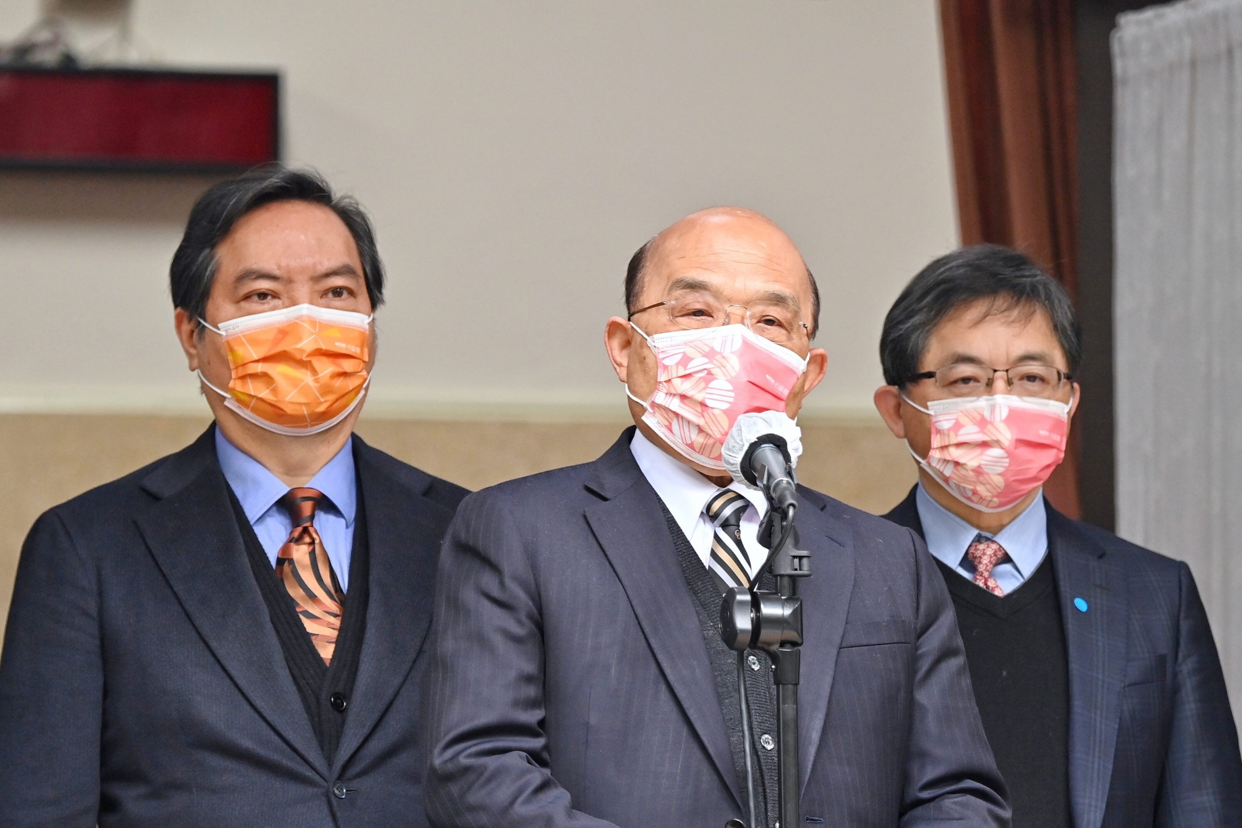 Read more about the article 境外勢力操作「今日烏克蘭、明日台灣」　蘇揆駁斥：深為不齒