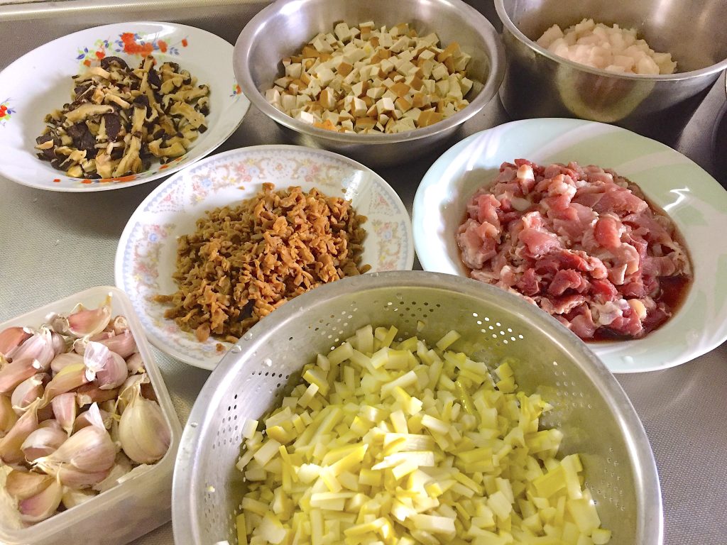 Read more about the article 蕭秀琴專欄／𤐙配頭，客家粽走四方戰南北